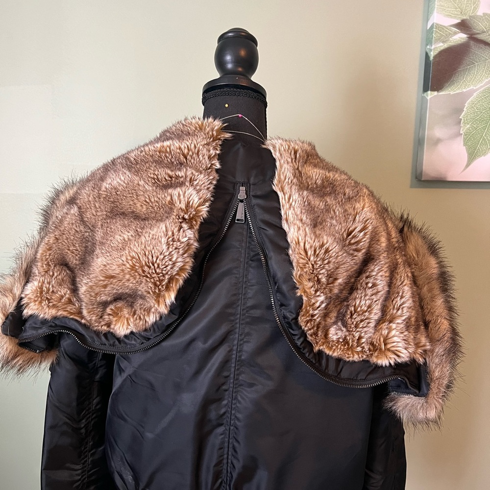 BCBG Bomber jacket 🫶🏽 - Picture 5 of 7